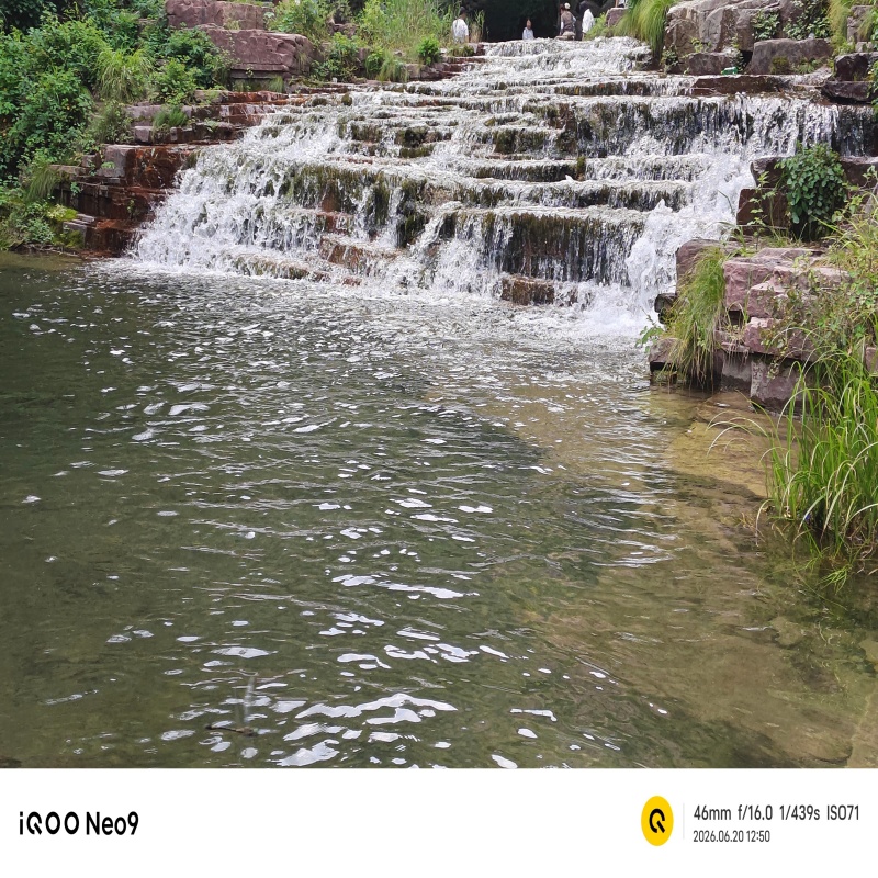 6a38a40516412.jpg 4.jpg
